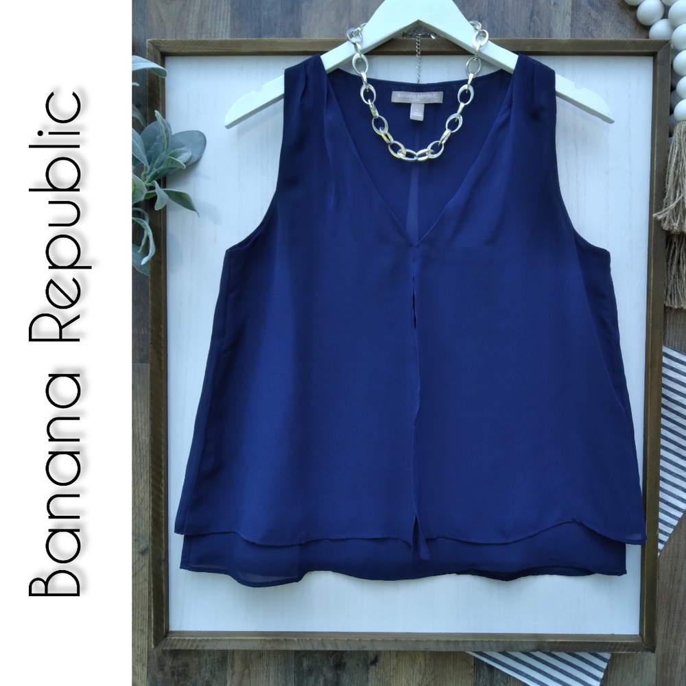 Banana Republic size small Navy Blue blouse